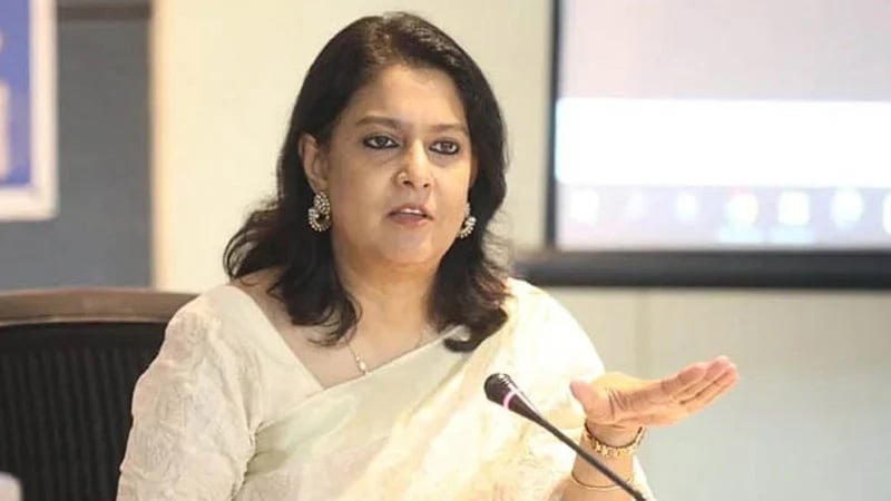 উপদেষ্টা সৈয়দা রিজওয়ানার বাসার সামনে ককটেল বিস্ফোরণ