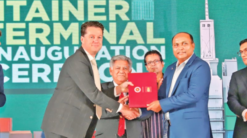 লালদিয়া, পানগাঁও টার্মিনাল বিদেশিদের হাতে