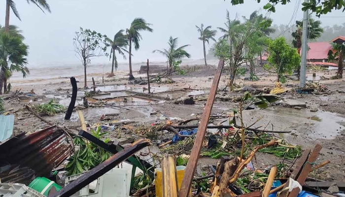 আঘাত হেনেছে সুপার টাইফুন ফাং ওয়াং, নিহত ২