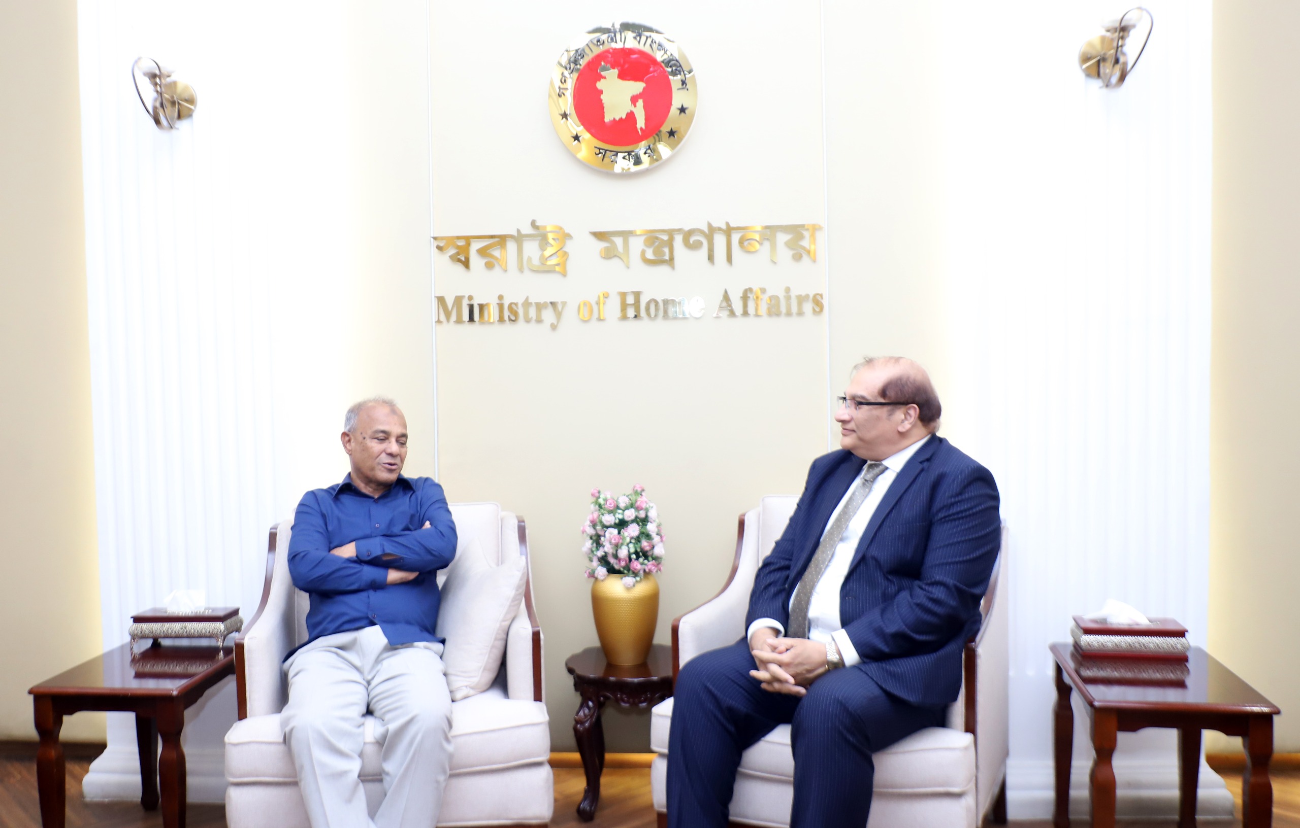 বাংলাদেশ ও পাকিস্তান পুলিশ একাডেমির মধ্যে পারস্পরিক সহযোগিতা বৃদ্ধি করা হবে : স্বরাষ্ট্র উপদেষ্টা