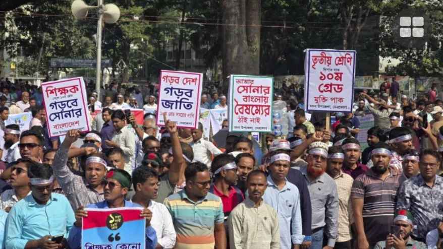 ৬৫ হাজার প্রাথমিক বিদ্যালয়ে পাঠদান বন্ধ, অনির্দিষ্টকালের কর্মবিরতিতে শিক্ষকরা