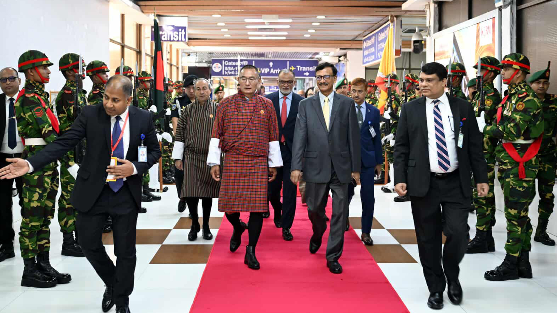 ঢাকা ছাড়লেন ভুটানের প্রধানমন্ত্রী শেরিং তোবগে