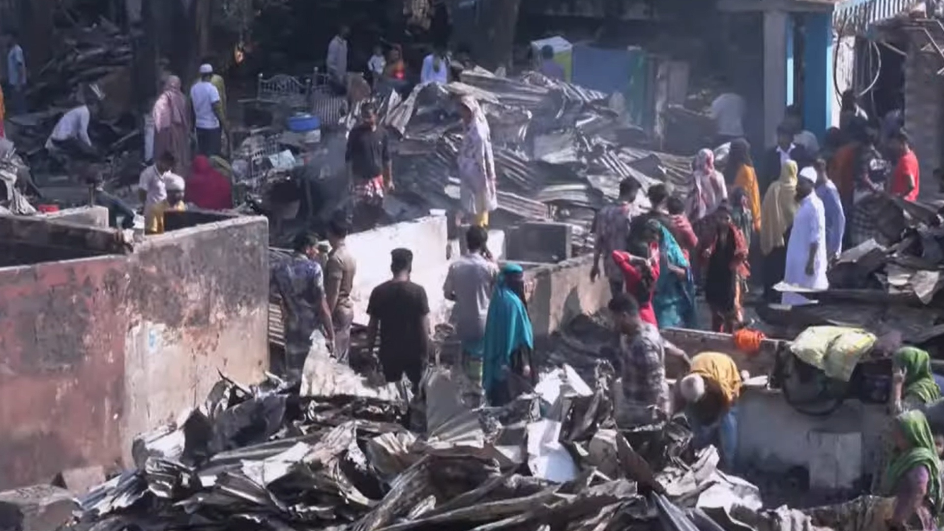 কড়াইল বস্তিতে অগ্নিকাণ্ড : পাঁচ সদস্যের তদন্ত কমিটি গঠন