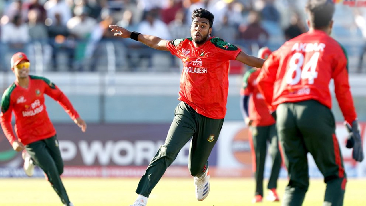 এশিয়া কাপ রাইজিং স্টারস নাটকীয় সুপার ওভারে ভারতকে হারিয়ে ফাইনালে বাংলাদেশ