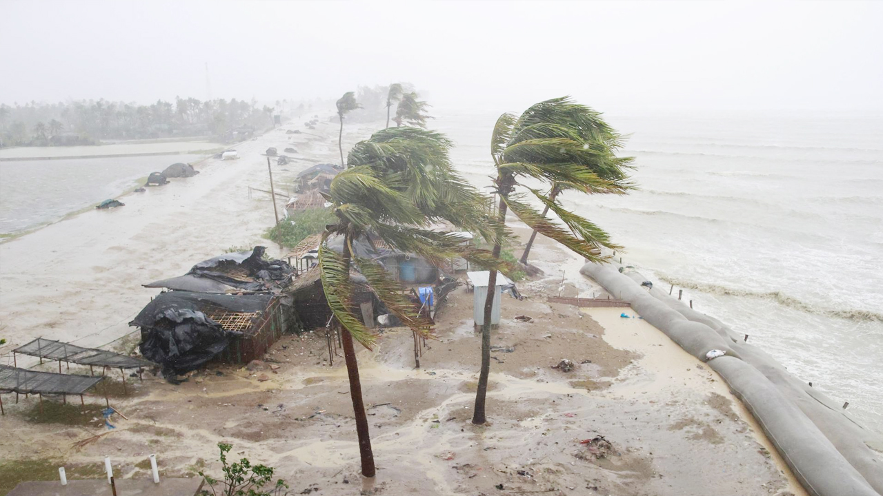 নভেম্বরে ঘূর্ণিঝড়ের আভাস