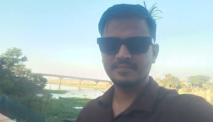 ছাত্রদলকর্মীকে বাড়ি থেকে ডেকে নিয়ে গুলি ও গলা কেটে হত্যা