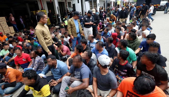 মালয়েশিয়ায় ১৭৪ বাংলাদেশি আটক