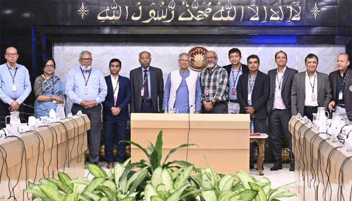 ভূমিকম্প ঝুঁকি : প্রয়োজনীয় সব পদক্ষেপ গ্রহণের নির্দেশ প্রধান উপদেষ্টার