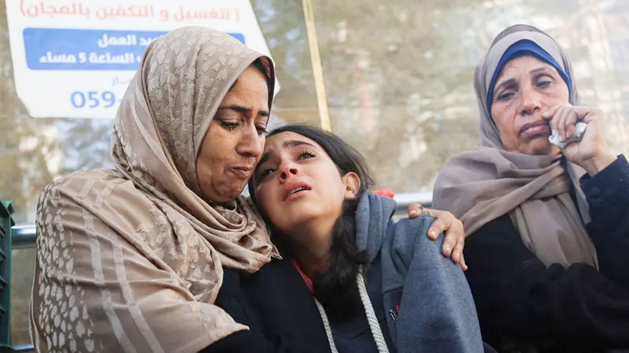 ইসরায়েলের হামলায় গাজায় আরও পাঁচজন নিহত