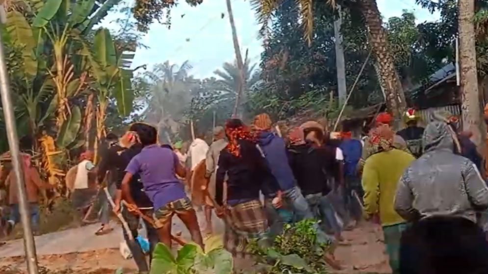 ঝিনাইদহে বিএনপির দুপক্ষের সংঘর্ষে আহত অন্তত ১০