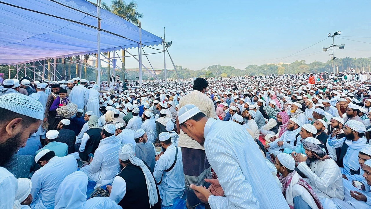 সোহরাওয়ার্দী উদ্যানে খতমে নবুওয়ত মহাসম্মেলনে লাখো জনতার ঢল