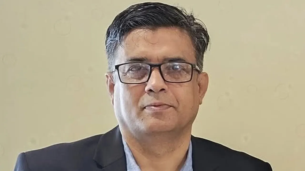 অন্তর্বর্তী সরকারের অর্জন নিয়ে প্রেস সচিবের স্ট্যাটাস