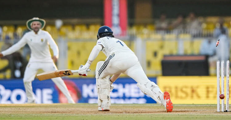 হোয়াইটওয়াশের লজ্জা এড়াতে ভারতের লক্ষ্য ৫৪৯ রান