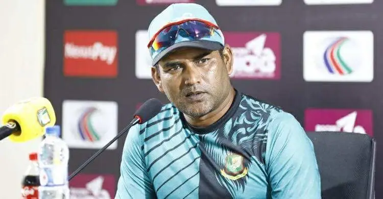 পদত্যাগ করছেন সালাহউদ্দিন