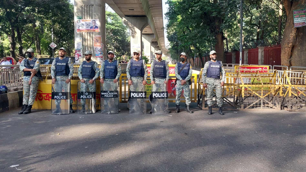 শেখ হাসিনার মামলার রায় ঘিরে ট্রাইব্যুনালের নিরাপত্তা জোরদার