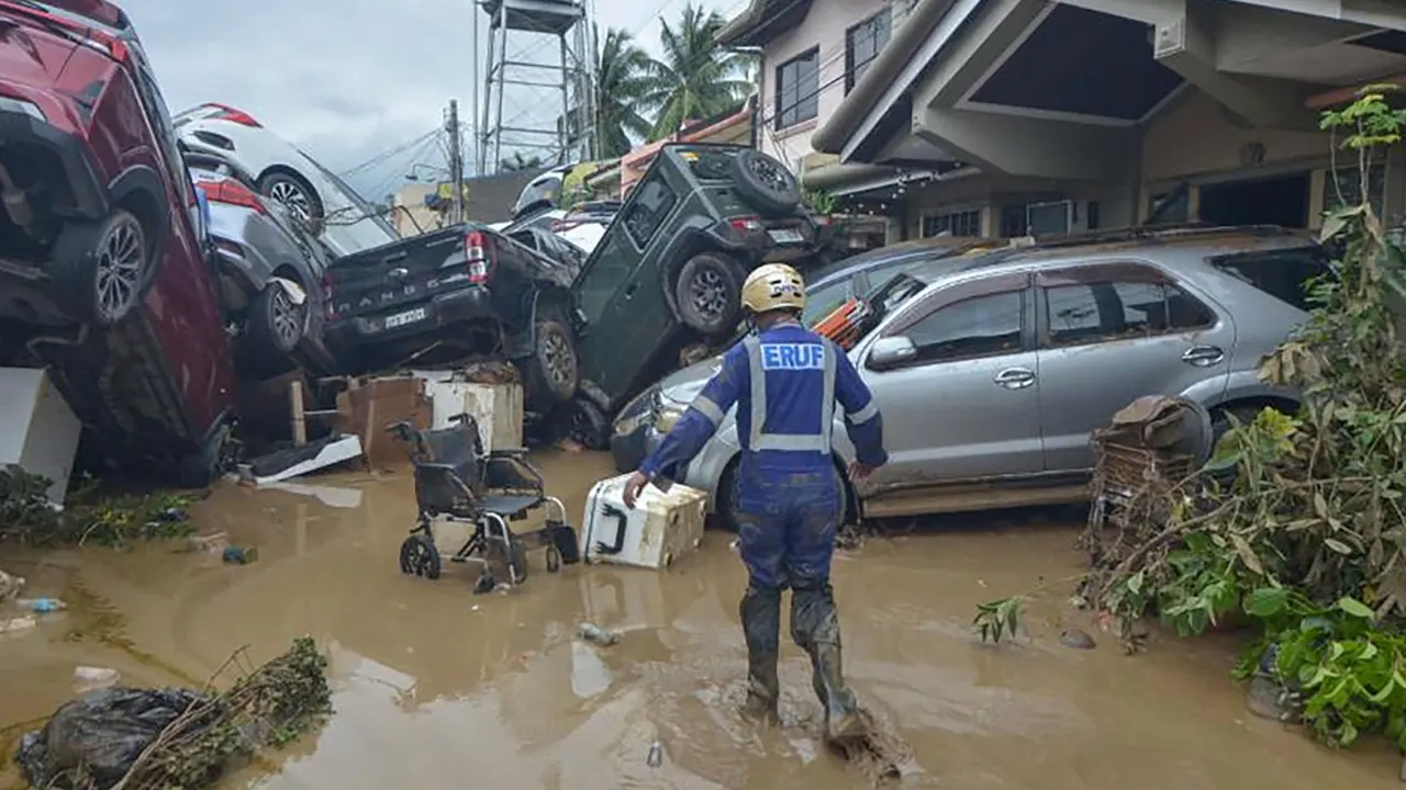 ভয়াবহ দুর্যোগে ফিলিপাইন, ২৬ জনের মরদেহ উদ্ধার