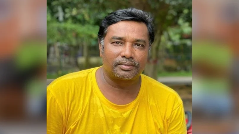 বাসার গেটে পুলিশ, ছাদ থেকে লাফিয়ে আ.লীগ নেতার মৃত্যু