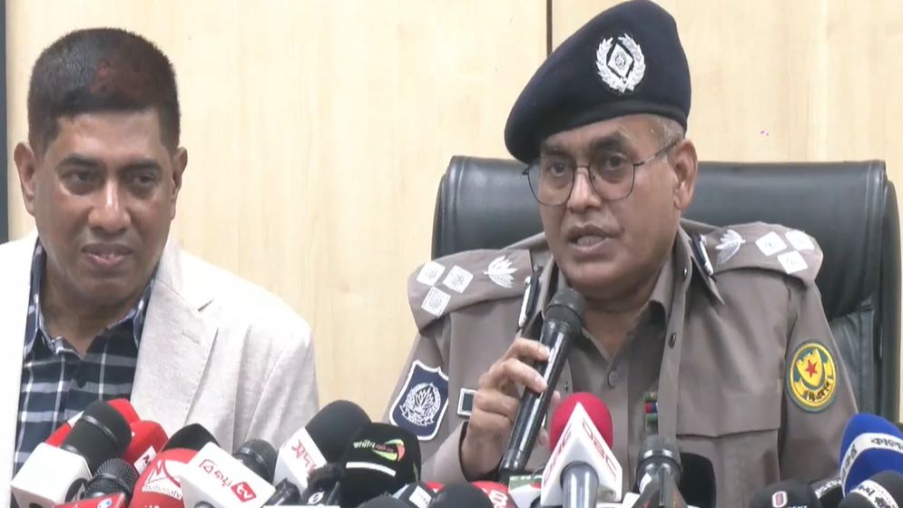 ওসমান হাদি হত্যা: হামলাকারী ফয়সালের ২ সহযোগী ভারতে আটক