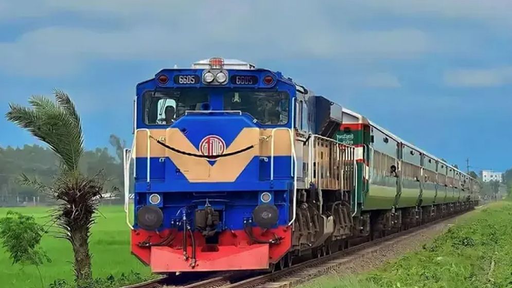 ছয় রুটে বাড়ল ট্রেনের ভাড়া