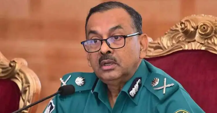 হাদি হত্যায় জড়িত প্রত্যেকের নাম উন্মোচন করে দেবো : ডিএমপি কমিশনার