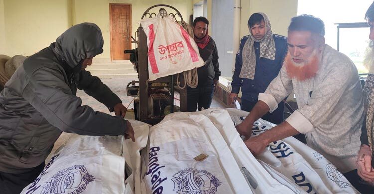 ফরিদপুরে রাতে বাসচাপায় মোটরসাইকেলের ৩ আরোহী নিহত