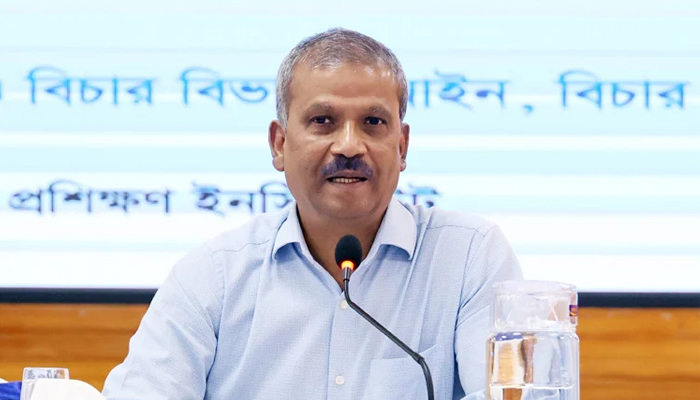 গুজব থেকে প্রবাসীদের সতর্ক থাকার আহ্বান আসিফ নজরুলের