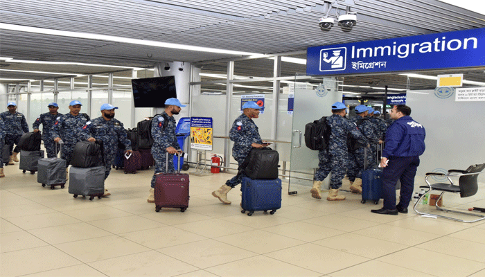 দক্ষিণ সুদানে জাতিসংঘ শান্তিরক্ষা মিশনে অংশ নিতে ঢাকা ত্যাগ বাংলাদেশ নৌবাহিনীর ৯৯ সদস্যের