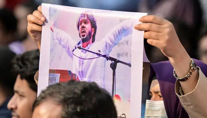 হাদিকে সিঙ্গাপুর থেকে যুক্তরাজ্যে নেওয়ার চেষ্টা