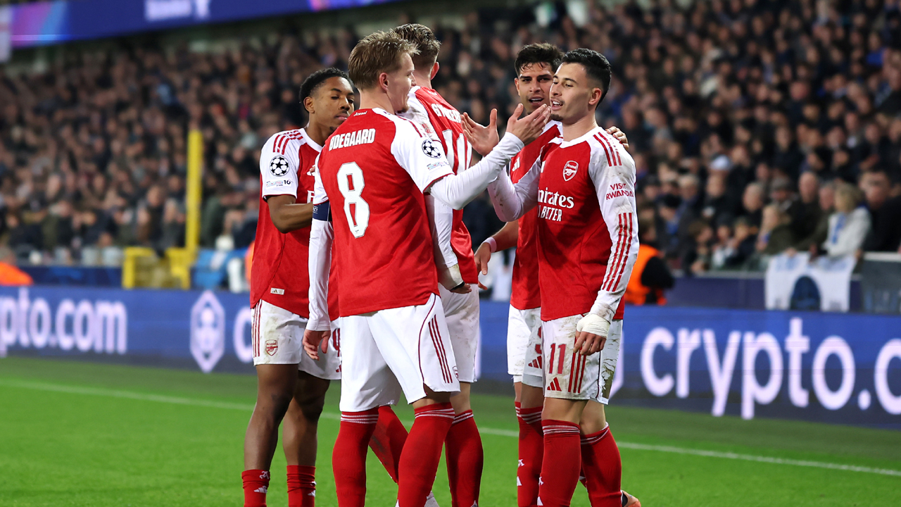 প্রতিপক্ষের মাঠে পিএসজি হোঁচট খেলেও উড়ছে আর্সেনাল