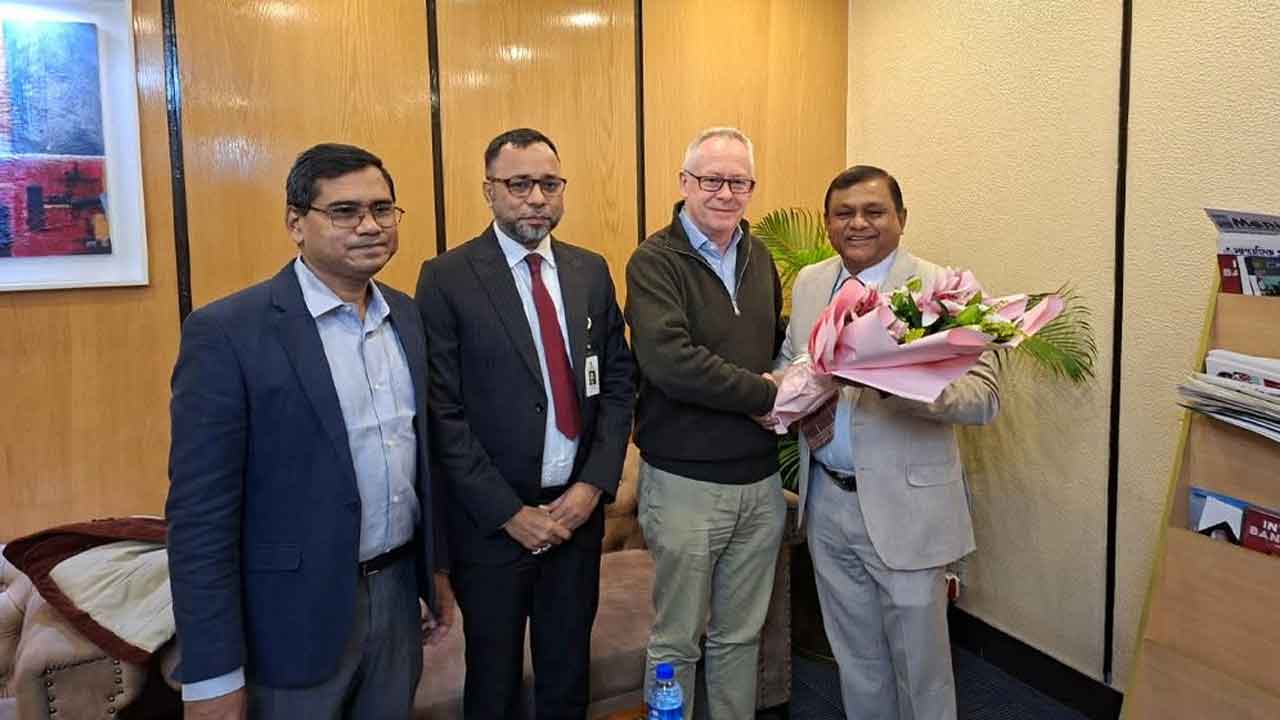 খালেদা জিয়ার চিকিৎসায় যুক্তরাজ্যের বিশেষজ্ঞ টিম এভারকেয়ারে