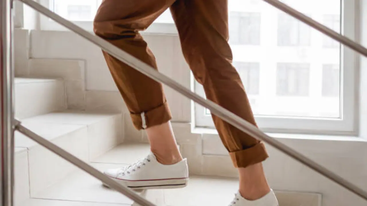 সিঁড়ি দিয়ে নিয়মিত ওঠানামা করলে কি উপকার পাওয়া যায়?