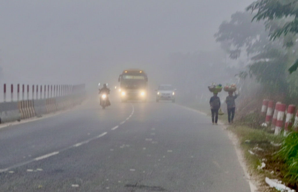 জেঁকে বসেছে শীত, বছরের শেষদিন পর্যন্ত কমতে পারে তাপমাত্রা