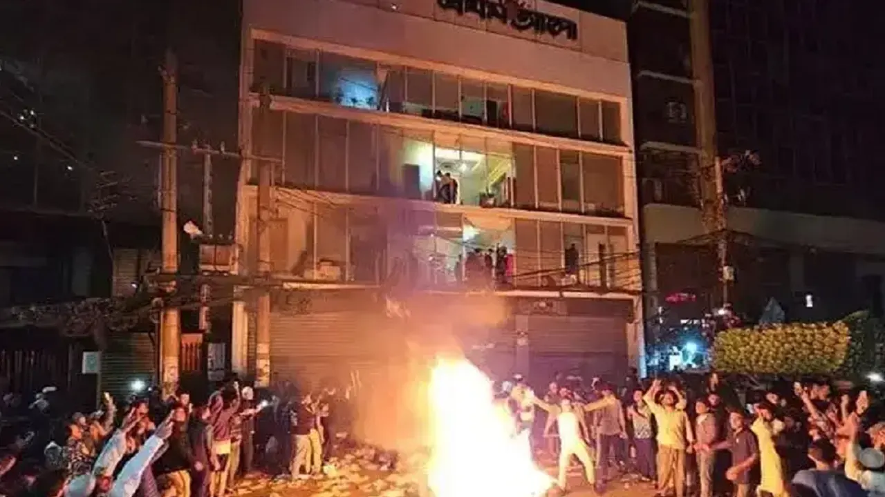 প্রথম আলো-ডেইলি স্টারে হামলার ঘটনায় গ্রেপ্তার আরও ৯