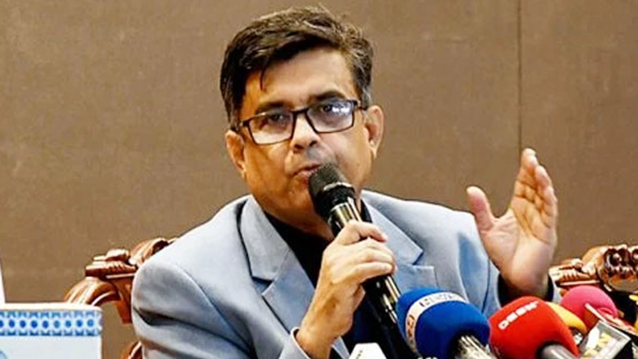 সরকার খালেদা জিয়ার চিকিৎসায় সব ধরনের সহযোগিতা করছে: শফিকুল আলম