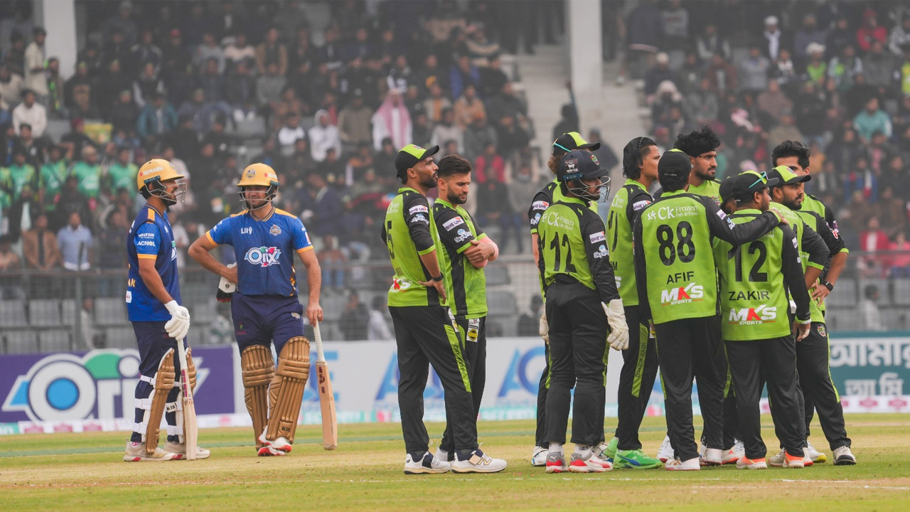 ৪৩ বলে শামীমের ৮১, লড়াই করেই হারল ঢাকা