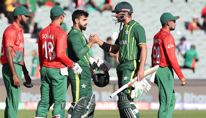 বাংলাদেশের সমর্থনে বিশ্বকাপ প্রস্তুতি স্থগিত পাকিস্তানের