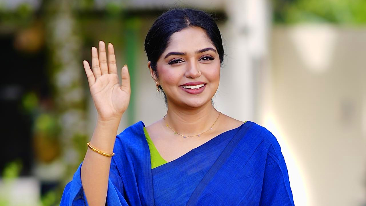 কোনোভাবেই সবাইকে খুশি করা যাবে না : হিমি