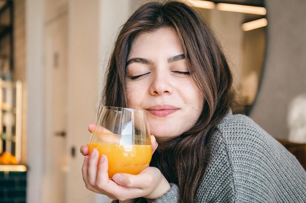 শীতে ডিহাইড্রেশন থেকে বাঁচতে যা করবেন