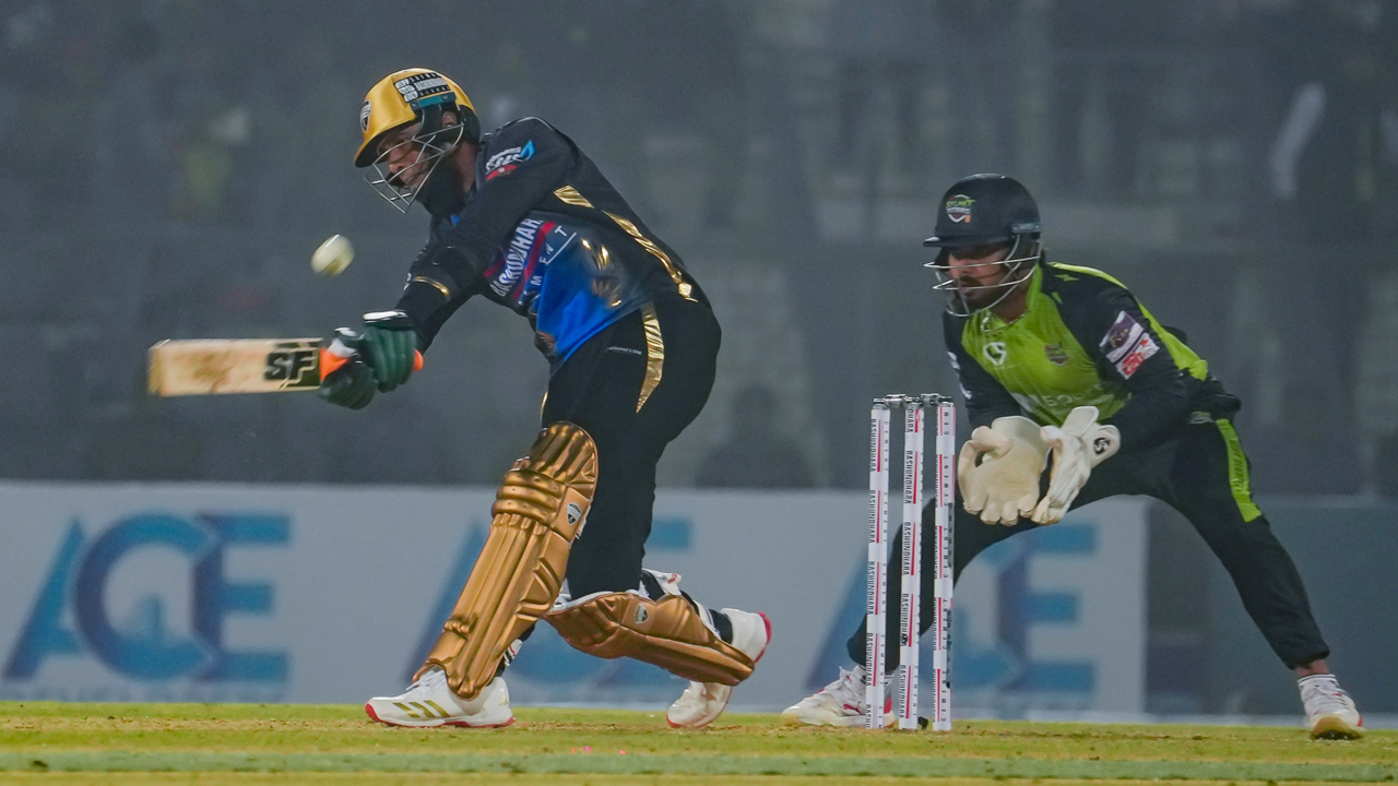 রংপুরকে বড় ব্যবধানে জেতালেন মাহমুদউল্লাহ