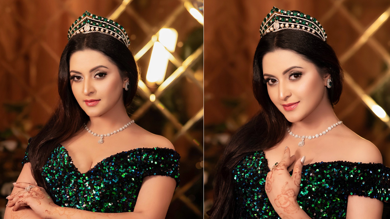 সবুজের মায়ায় জড়ালেন পরীমণি