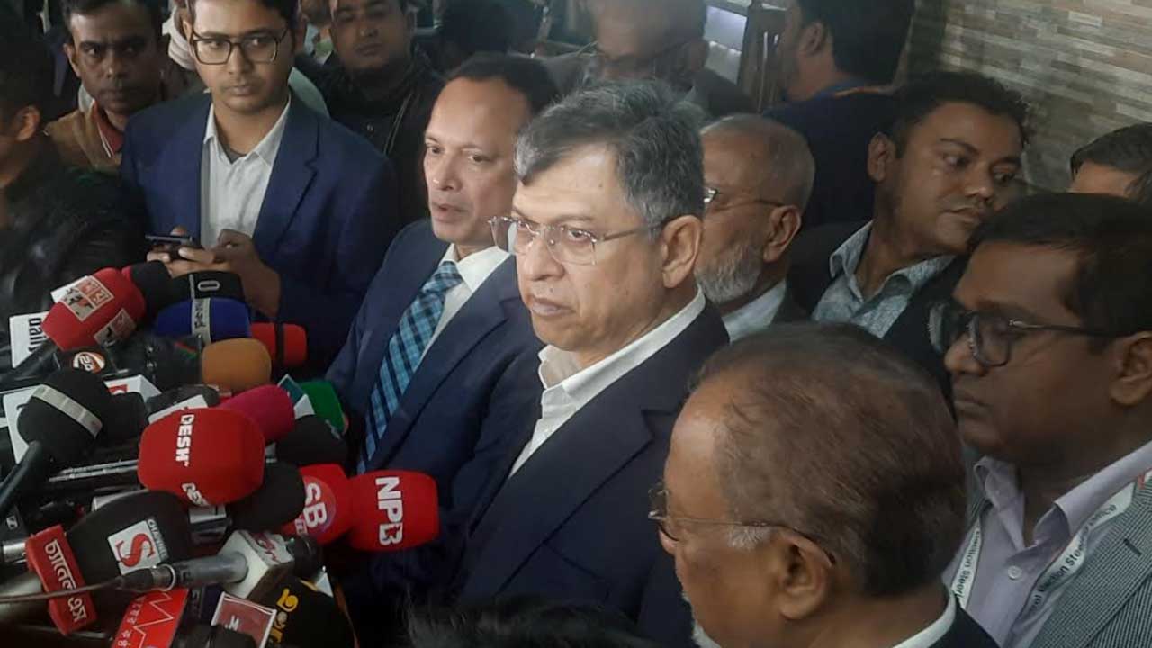 পোস্টাল ব্যালটে অনিয়ম, নির্দিষ্ট দলের পক্ষপাতের অভিযোগ সালাহউদ্দিনের