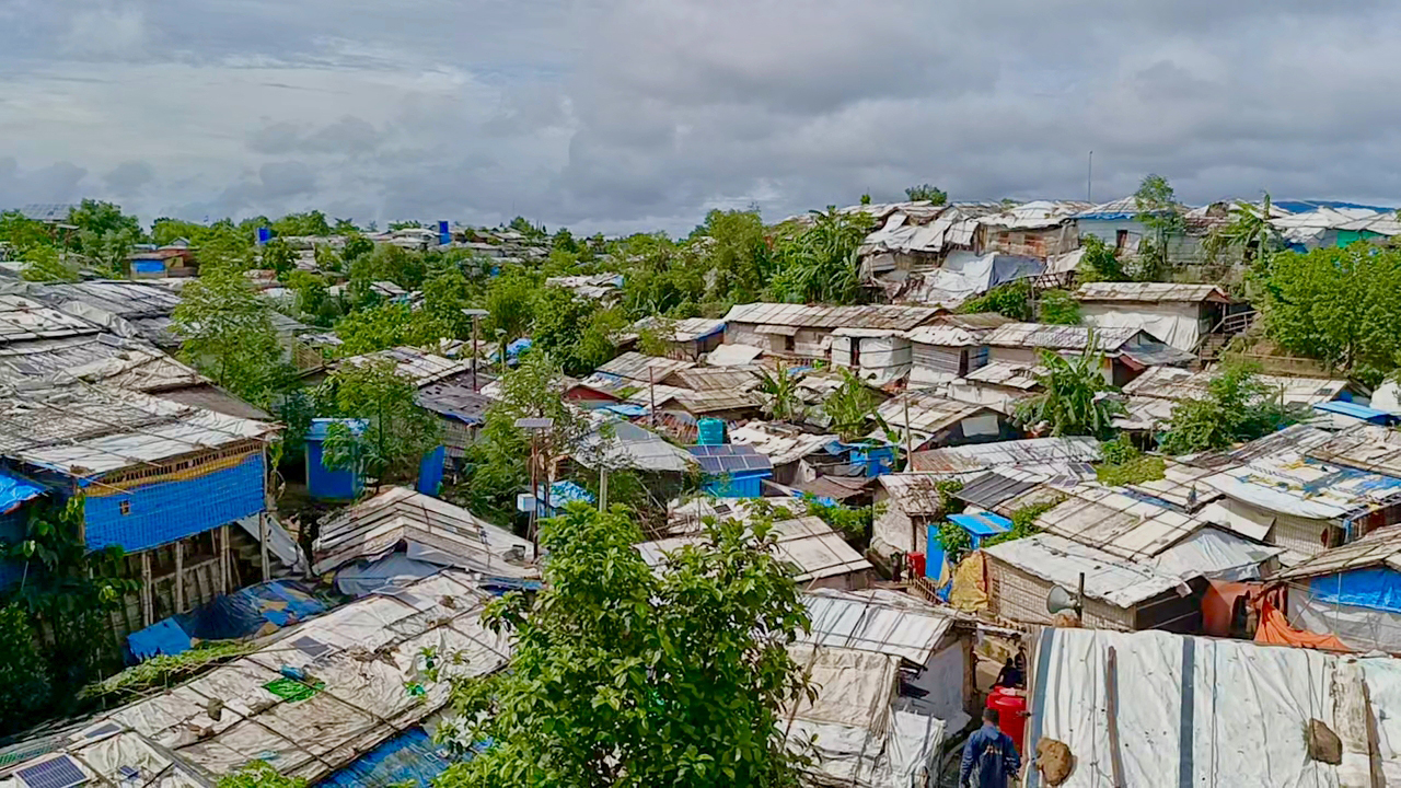 রোহিঙ্গা ক্যাম্পে সংঘর্ষ ও গোলাগুলিতে নিহত ১