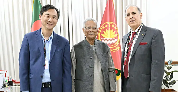 নির্বাচন নিয়ে যুক্তরাষ্ট্রের সাবেক কূটনীতিকদের যা বললেন প্রধান উপদেষ্টা