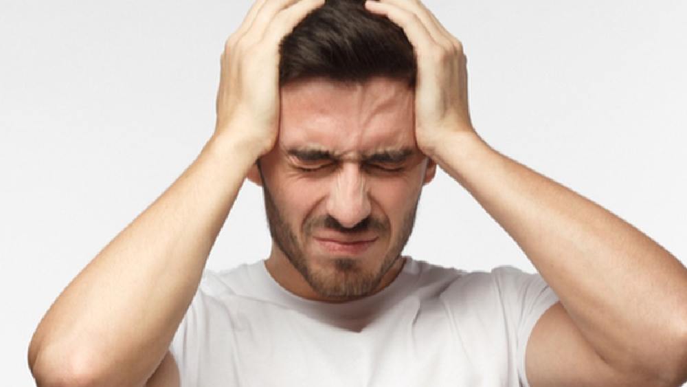 ঘুম ভাঙলেই মাথাব্যথা? জানুন প্রতিকারের ৩ উপায়