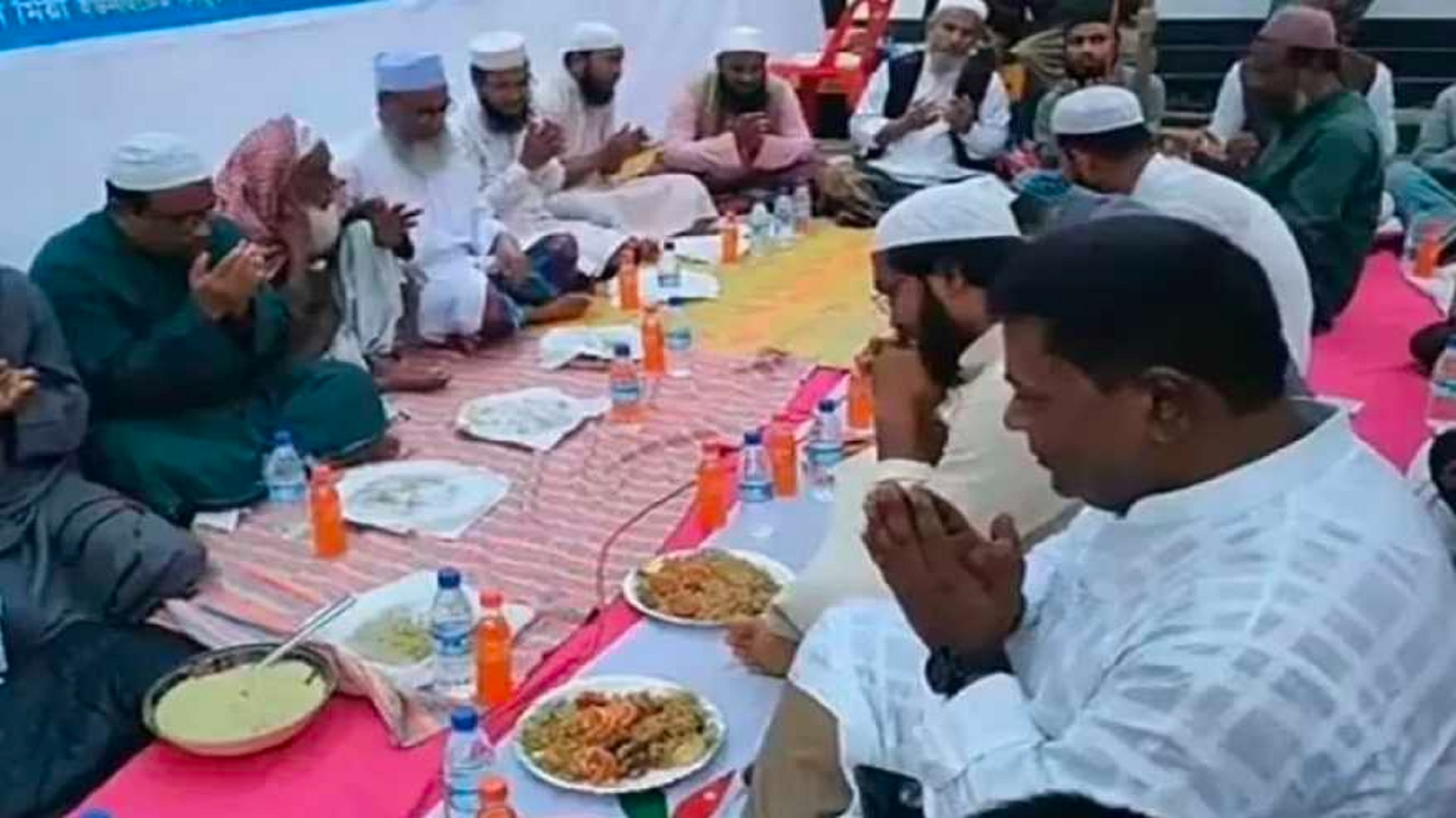 চুরি করা গরুর মাংসে ইফতারের আয়োজন, ৭০ হাজার টাকায় রফাদফা