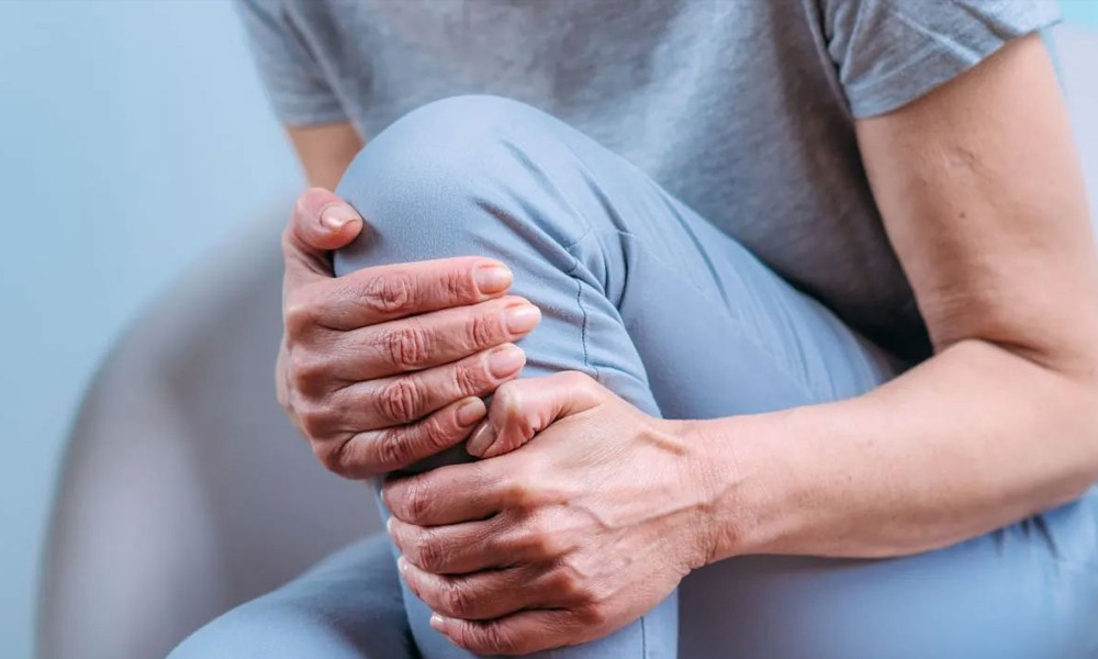 হাঁটুর ব্যথার চিকিৎসায় কার্যকর হতে পারে পিআরপি থেরাপি