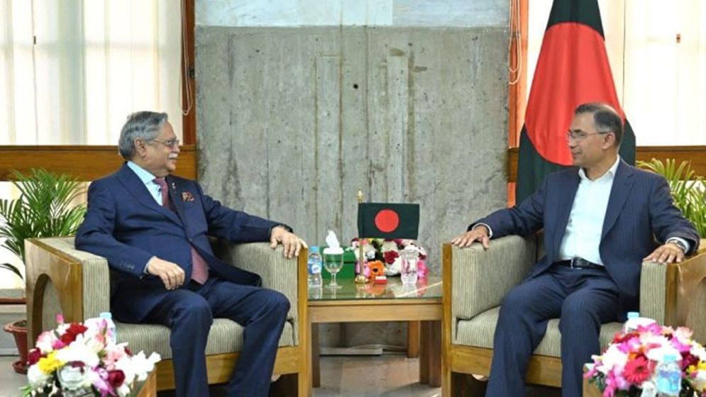 রাষ্ট্রপতির সঙ্গে প্রধানমন্ত্রীর সৌজন্য সাক্ষাৎ