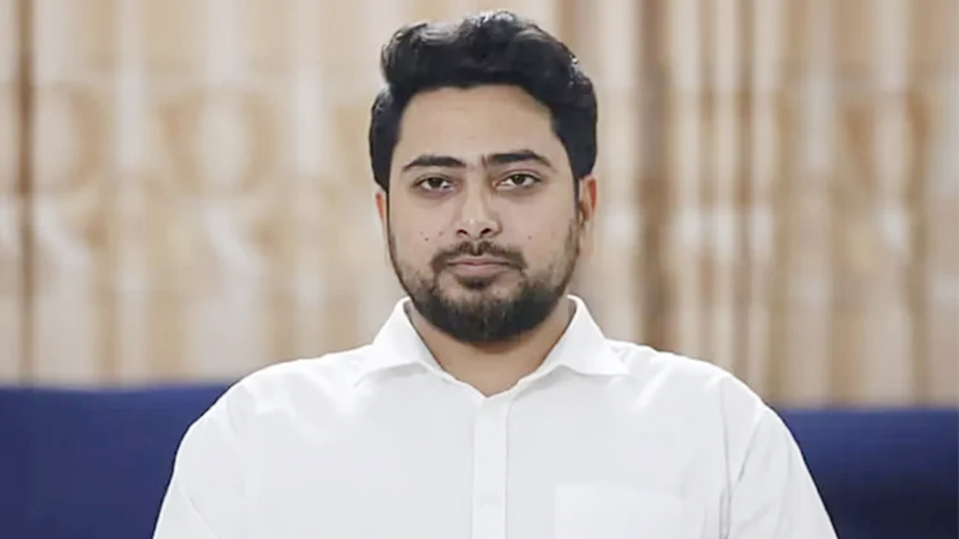 হাড্ডাহাড্ডি লড়াইয়ে জয় পেলেন নাহিদ