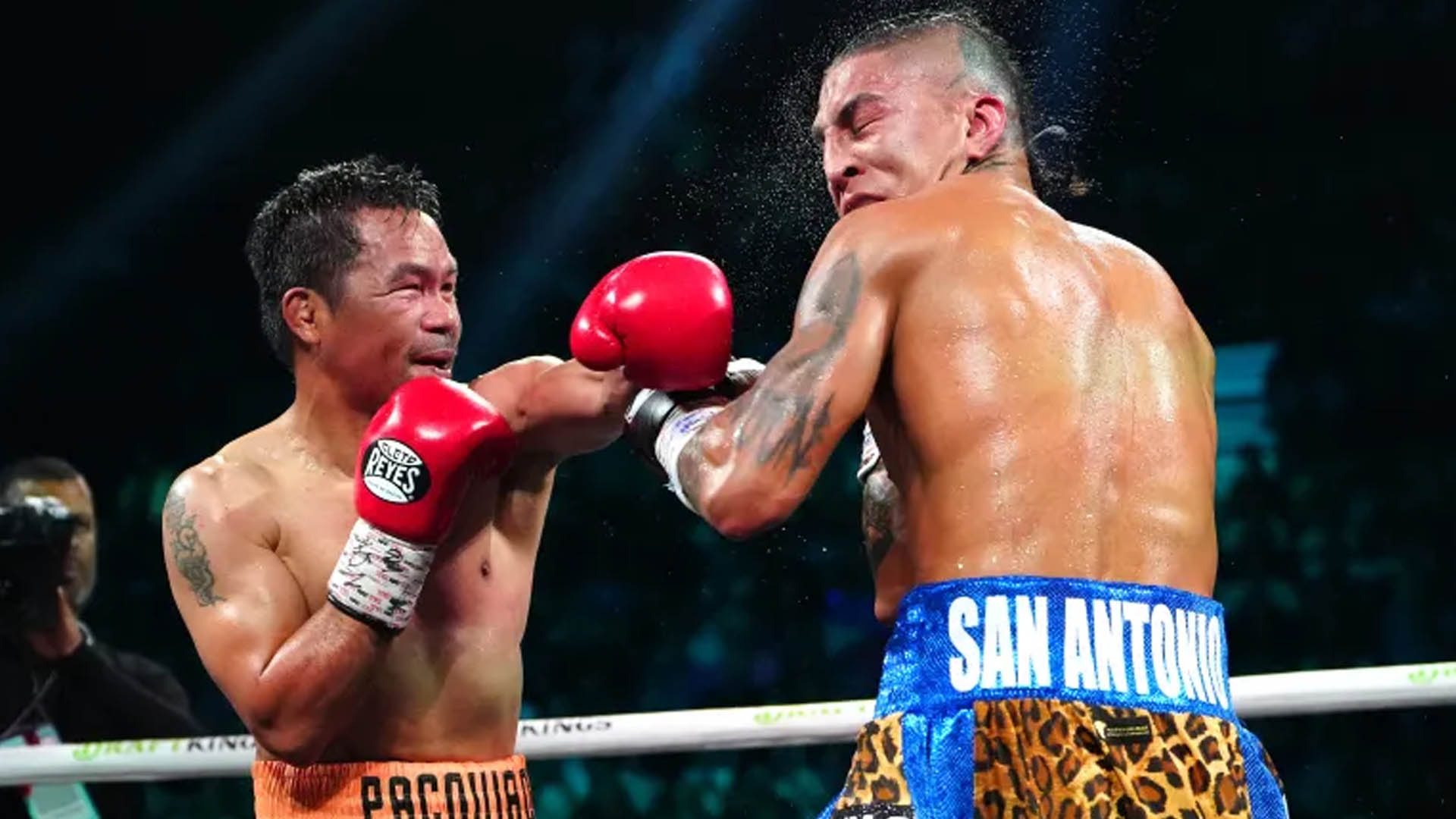 সেপ্টেম্বরে ‘ফাইট অব দ্য লেজেন্ডস’, প্রত্যাবর্তনের লড়াইয়ে প্যাকুইয়াওয়ের মুখোমুখি মেওয়েদার