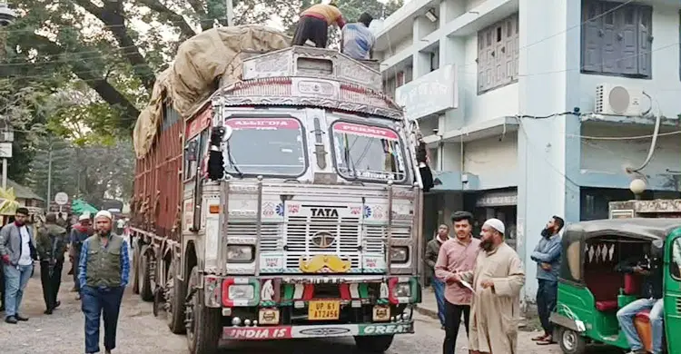 নির্বাচন উপলক্ষে দুই দিন বন্ধ হিলি স্থলবন্দর